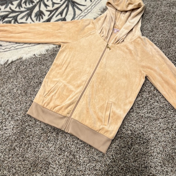 โจRARE 90s/2000s Juicy Couture Velour Hoodie โ Bedazzled Retro Glam ๐โจ - Picture 14 of 16